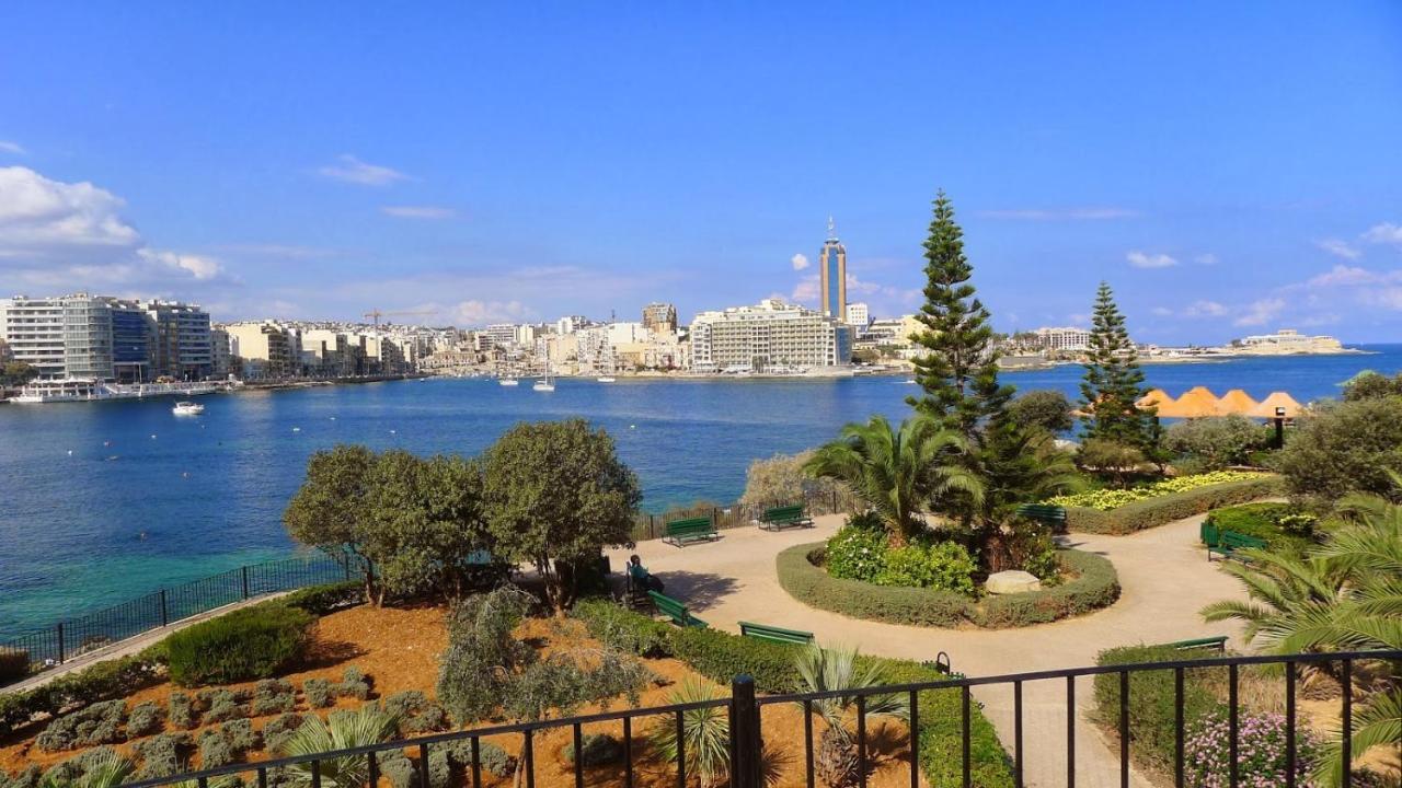 Modern 3 Bedroom Apartment in Central Sliema Buitenkant foto